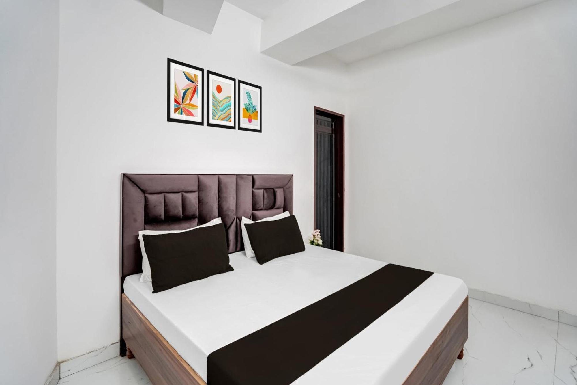 Super Hotel O Burari New Delhi Buitenkant foto
